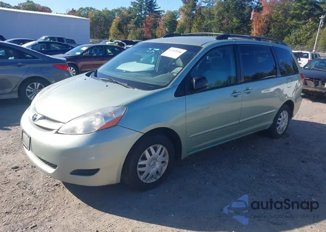 2008 Toyota Sienna Le z USA, uszkodzony, nr VIN 5TDZK23C38S109189